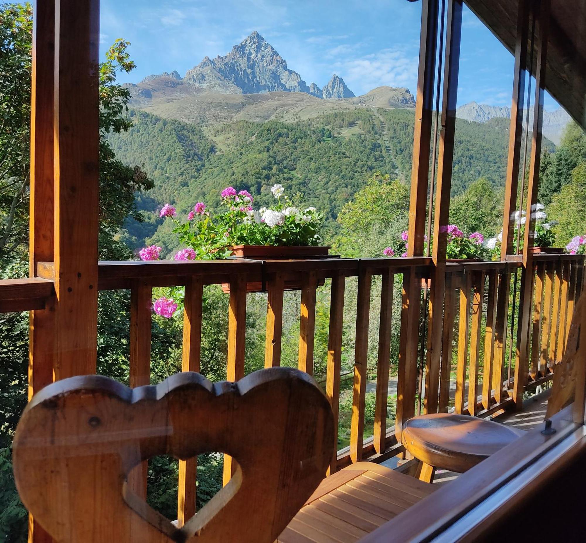 La Finestra Sul Monviso Apartment กริสโซโล ภายนอก รูปภาพ